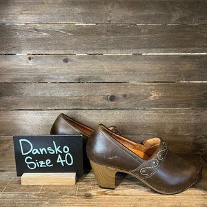 Womens Dansko Riki Brown Leather Studded Slip On‎ Heeled Clogs Shoes Size 40 GUC
